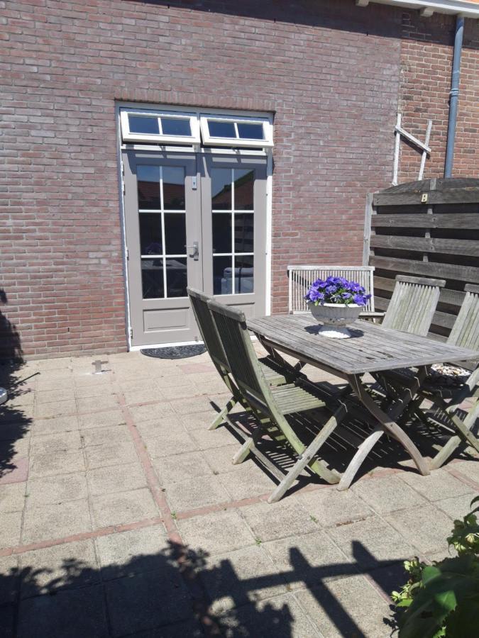 Vakantiewoning 100M Van Het Strand Met 1 Slaapkamer ヴェストカペレ エクステリア 写真